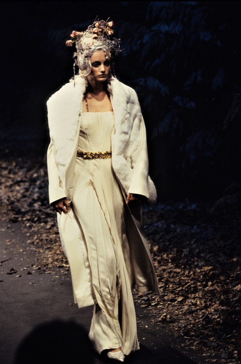 Givenchy Haute Couture fashion show for Autumn/Winter 1996