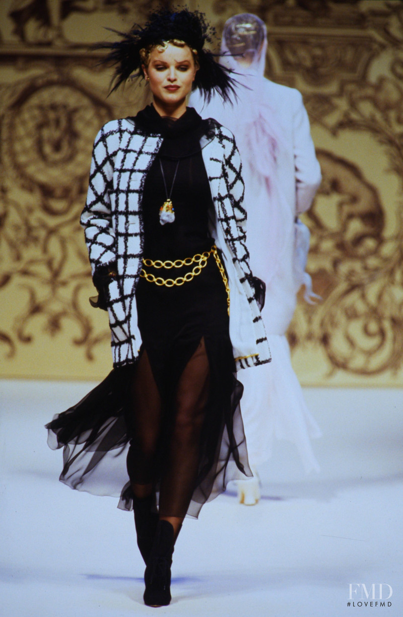 Eva Herzigova featured in  the Chanel Haute Couture fashion show for Spring/Summer 1993