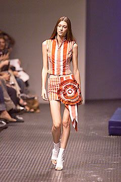 Antonio Berardi fashion show for Spring/Summer 2000