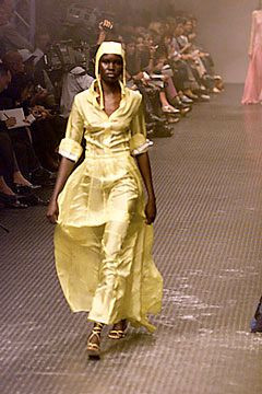 Antonio Berardi fashion show for Spring/Summer 2000