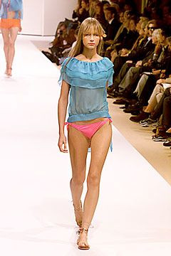 Balmain fashion show for Spring/Summer 2000