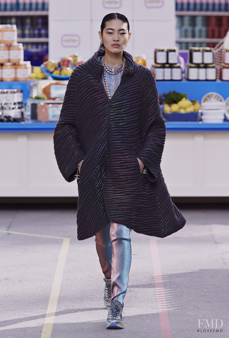 Chiharu Okunugi featured in  the Chanel fashion show for Autumn/Winter 2014