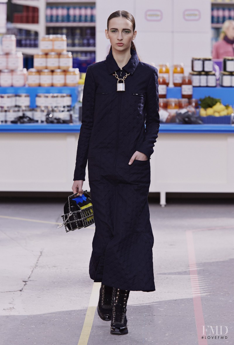 Waleska Gorczevski featured in  the Chanel fashion show for Autumn/Winter 2014