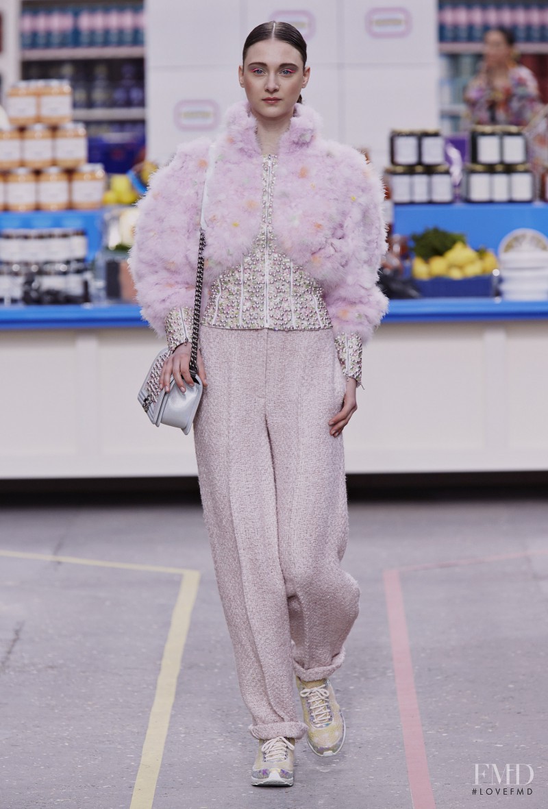 Evelina Szamszoncsik featured in  the Chanel fashion show for Autumn/Winter 2014