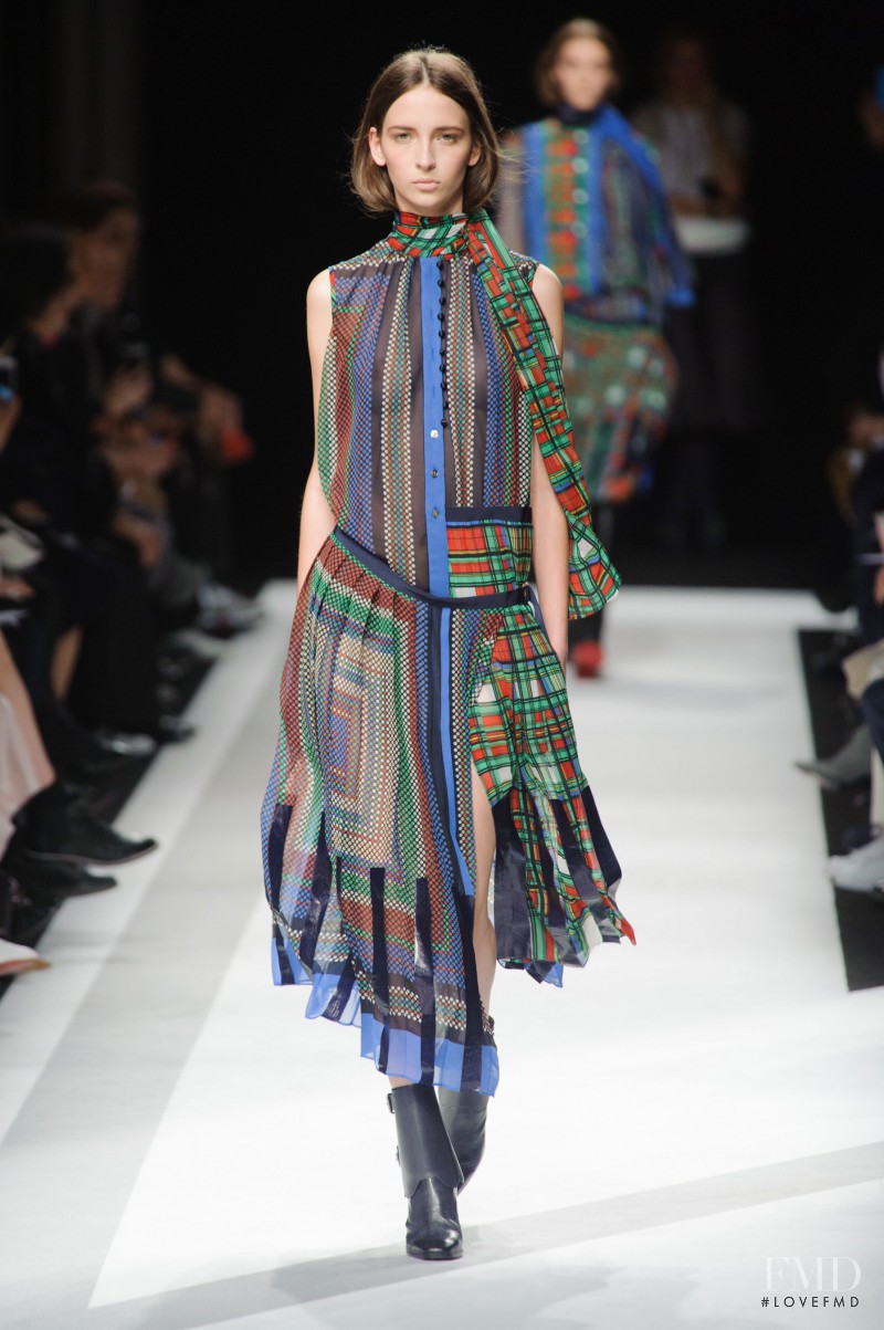 Waleska Gorczevski featured in  the Sacai fashion show for Autumn/Winter 2014