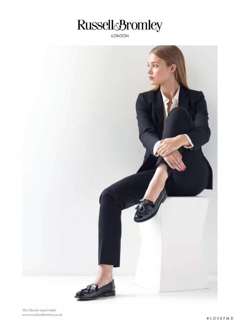 Russell & Bromley advertisement for Autumn/Winter 2015