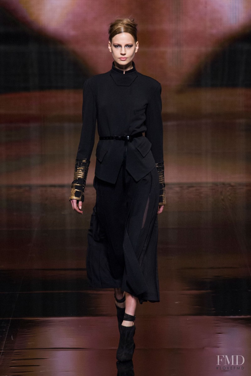 Elisabeth Erm featured in  the Donna Karan New York fashion show for Autumn/Winter 2014