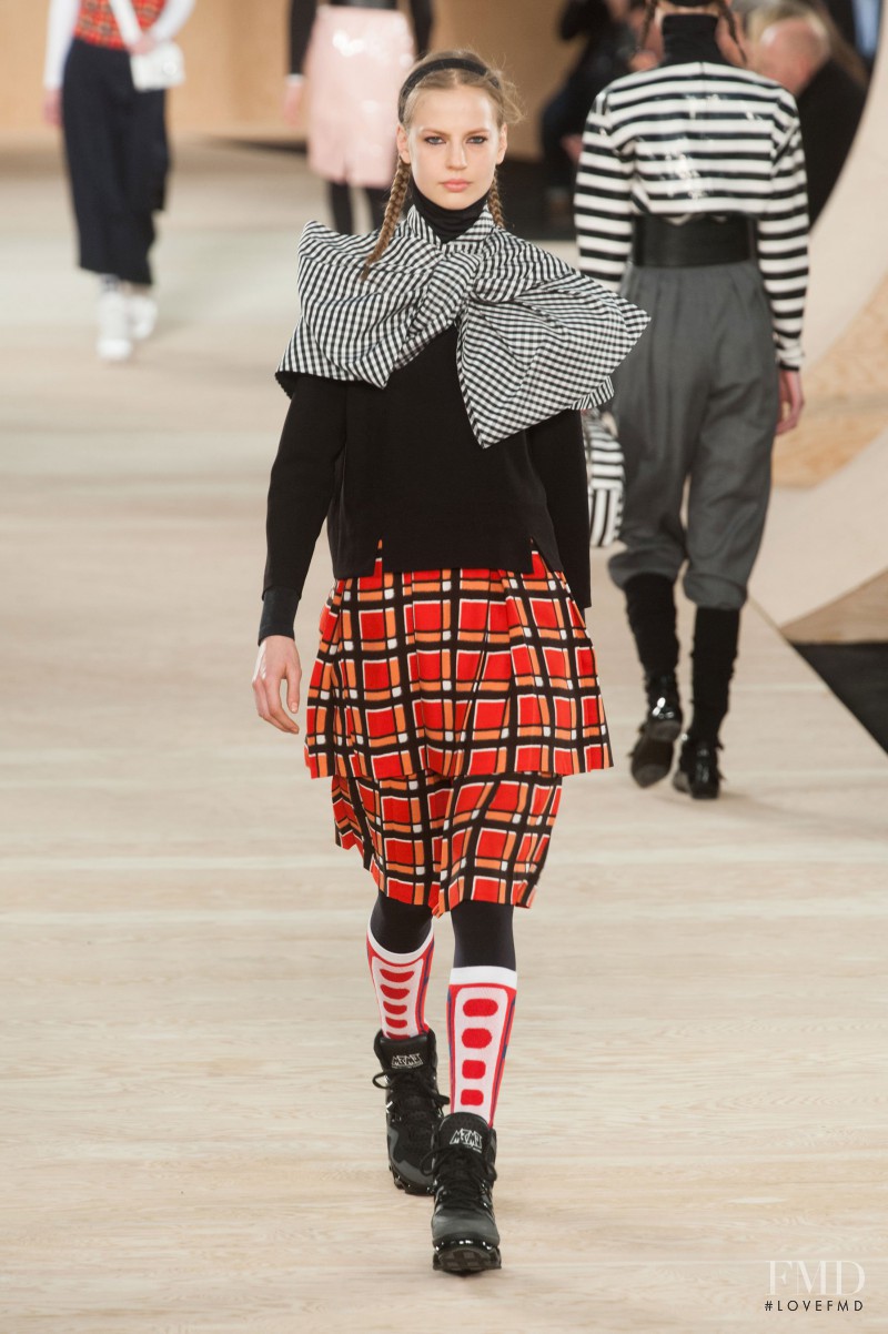 Elisabeth Erm featured in  the Marc by Marc Jacobs fashion show for Autumn/Winter 2014