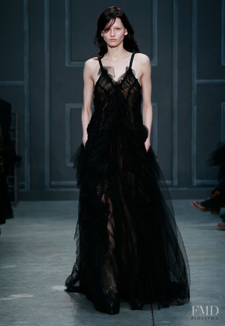 Katlin Aas featured in  the Vera Wang fashion show for Autumn/Winter 2014
