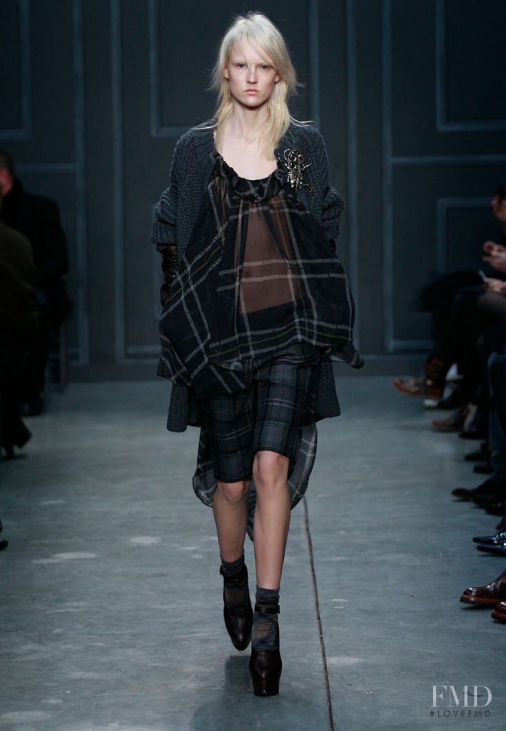 Harleth Kuusik featured in  the Vera Wang fashion show for Autumn/Winter 2014