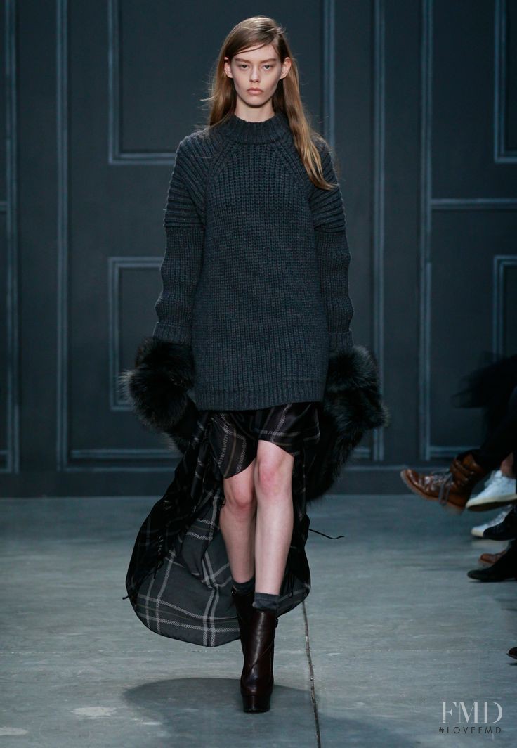 Ondria Hardin featured in  the Vera Wang fashion show for Autumn/Winter 2014