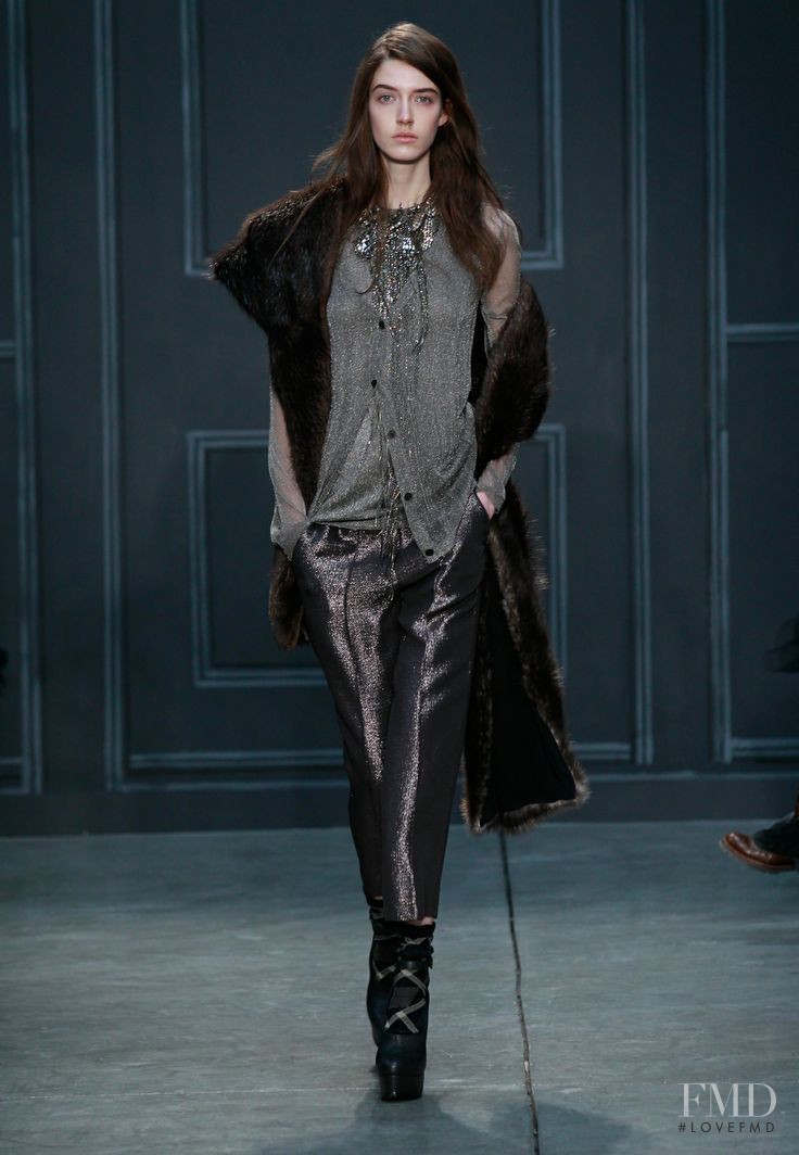 Josephine van Delden featured in  the Vera Wang fashion show for Autumn/Winter 2014