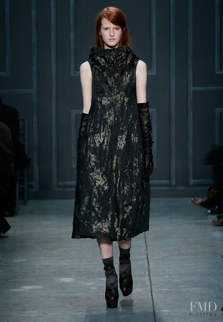 Magdalena Jasek featured in  the Vera Wang fashion show for Autumn/Winter 2014