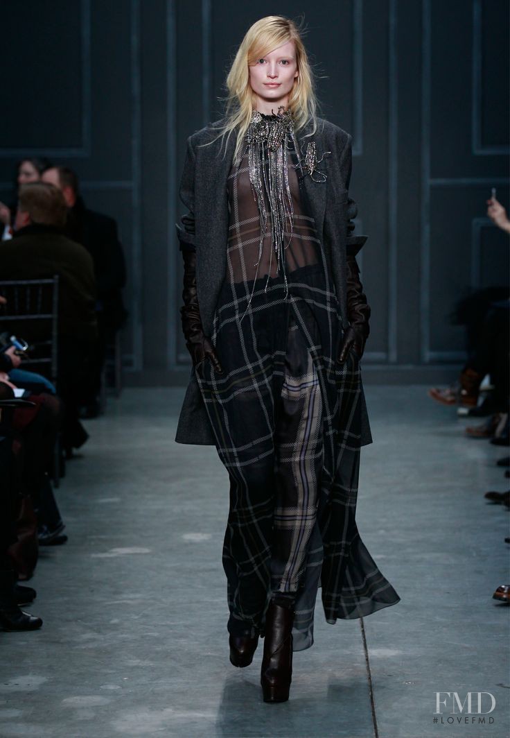 Maud Welzen featured in  the Vera Wang fashion show for Autumn/Winter 2014