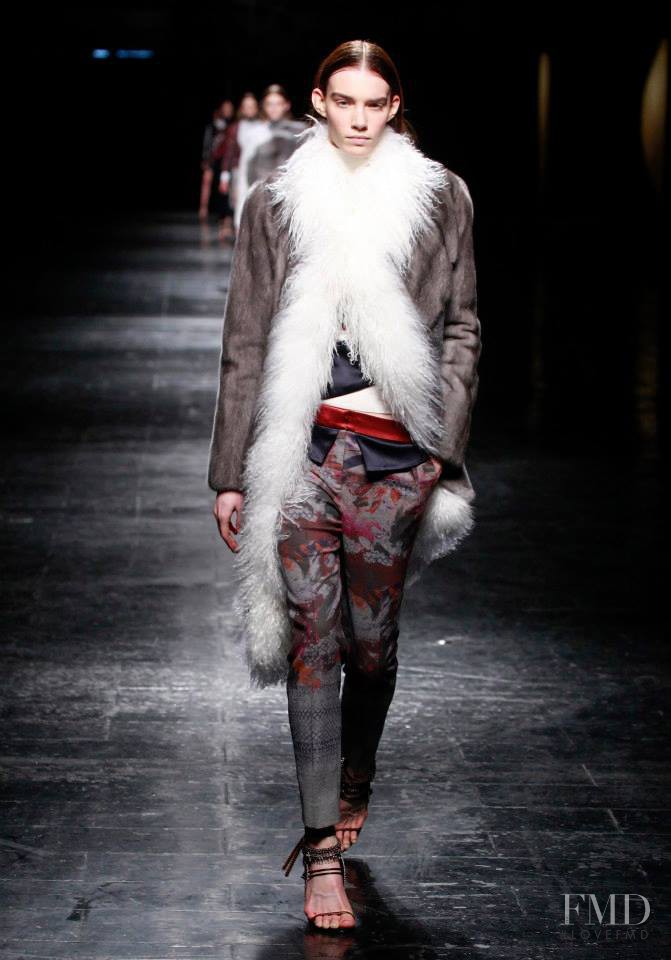 Megan Thompson featured in  the Prabal Gurung fashion show for Autumn/Winter 2014