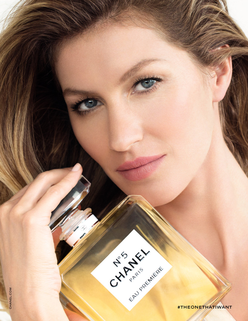 Gisele Bundchen featured in  the Chanel Parfums N°5 advertisement for Spring/Summer 2015