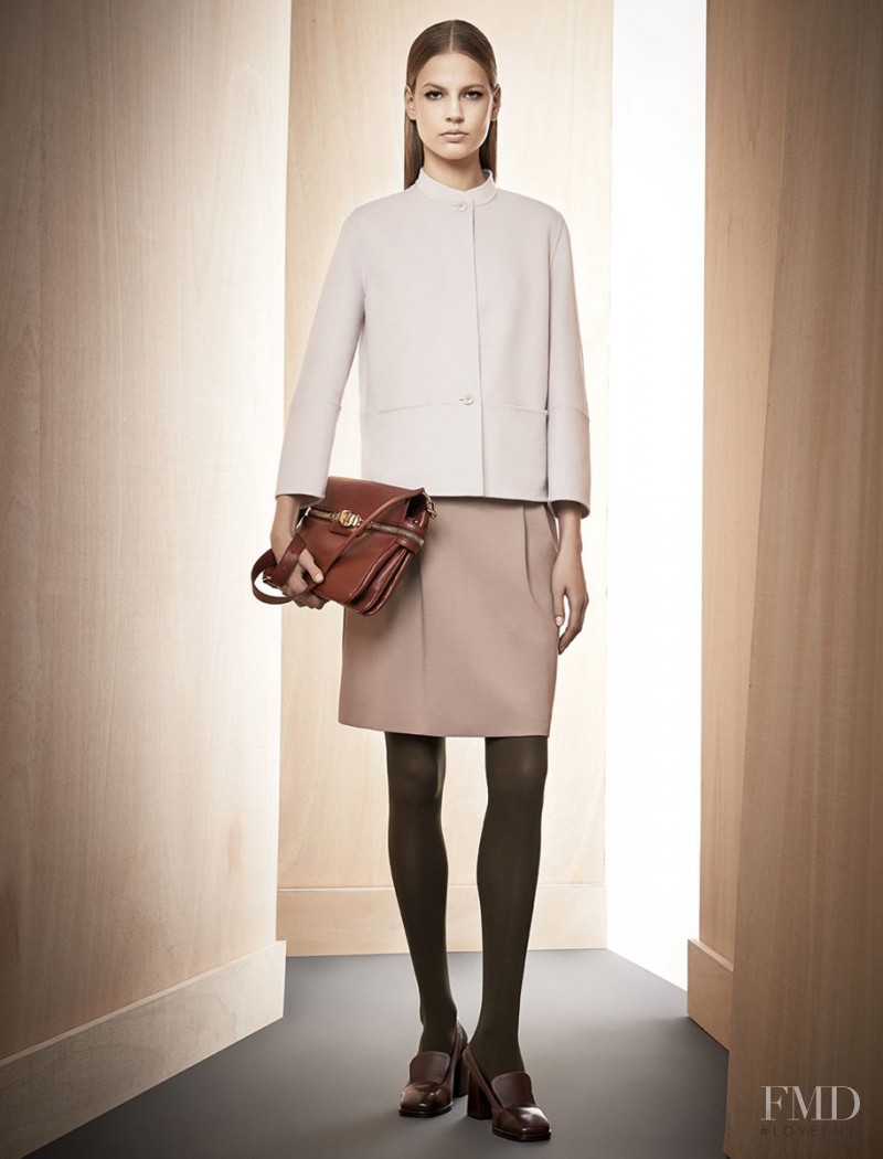 Elisabeth Erm featured in  the Max Mara fashion show for Pre-Fall 2014