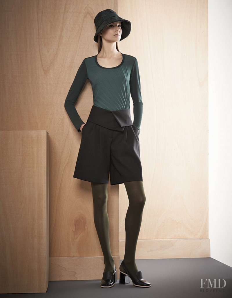 Elisabeth Erm featured in  the Max Mara fashion show for Pre-Fall 2014