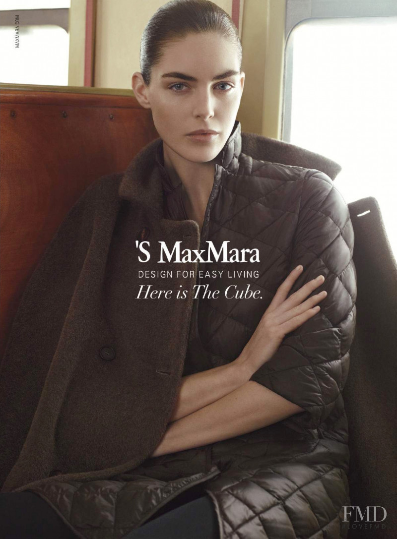 S\' Max Mara advertisement for Autumn/Winter 2015