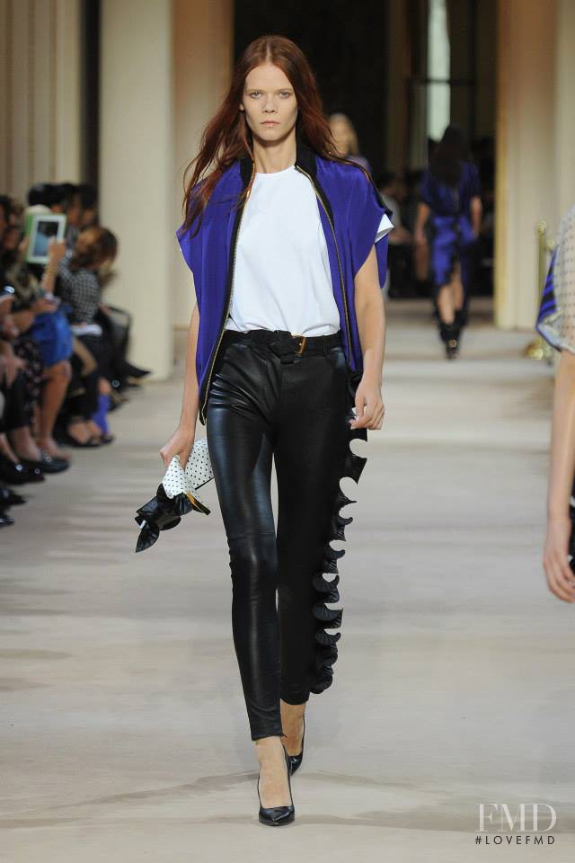 Irina Kravchenko featured in  the Emanuel Ungaro fashion show for Spring/Summer 2014