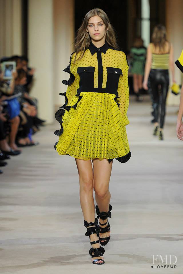 Samantha Gradoville featured in  the Emanuel Ungaro fashion show for Spring/Summer 2014