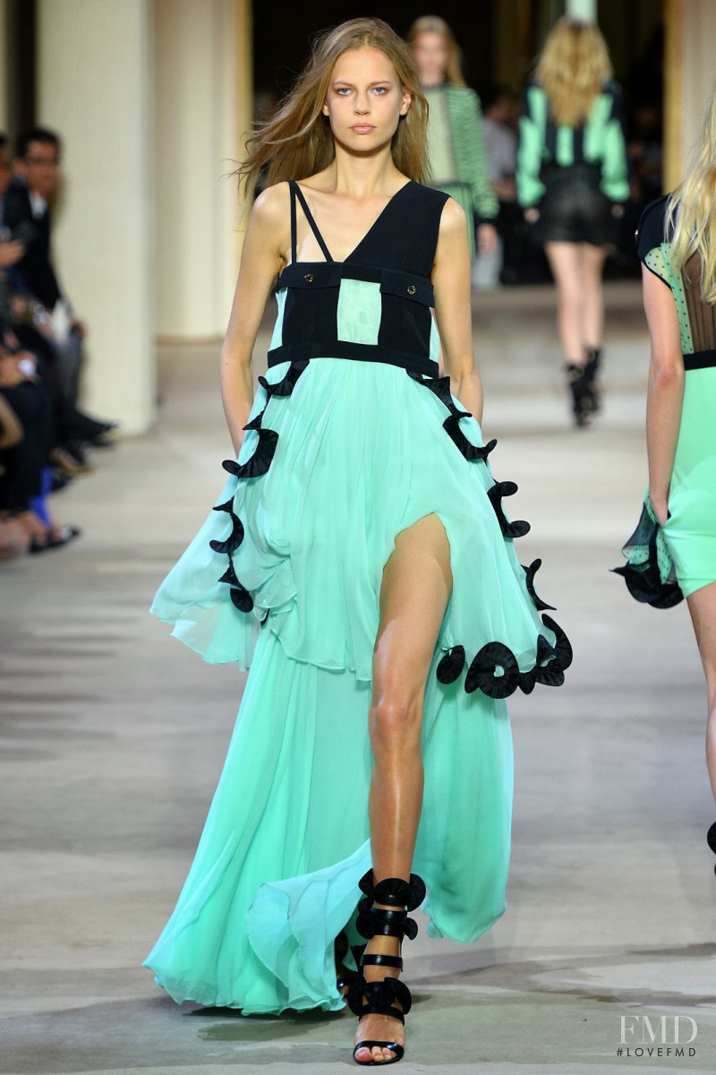Elisabeth Erm featured in  the Emanuel Ungaro fashion show for Spring/Summer 2014
