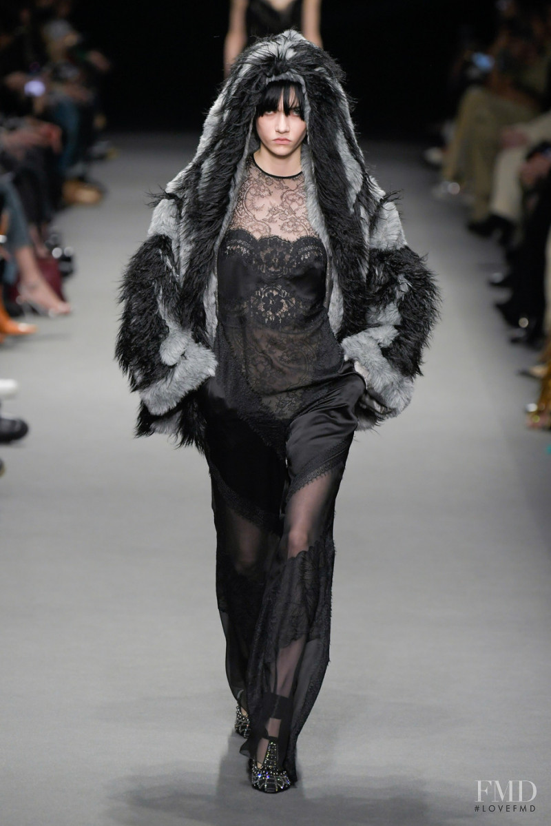 Sofia Steinberg featured in  the Alberta Ferretti fashion show for Autumn/Winter 2022