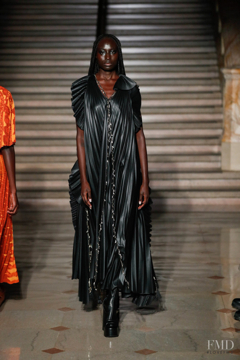 Nyagua Ruea featured in  the Altuzarra fashion show for Autumn/Winter 2022