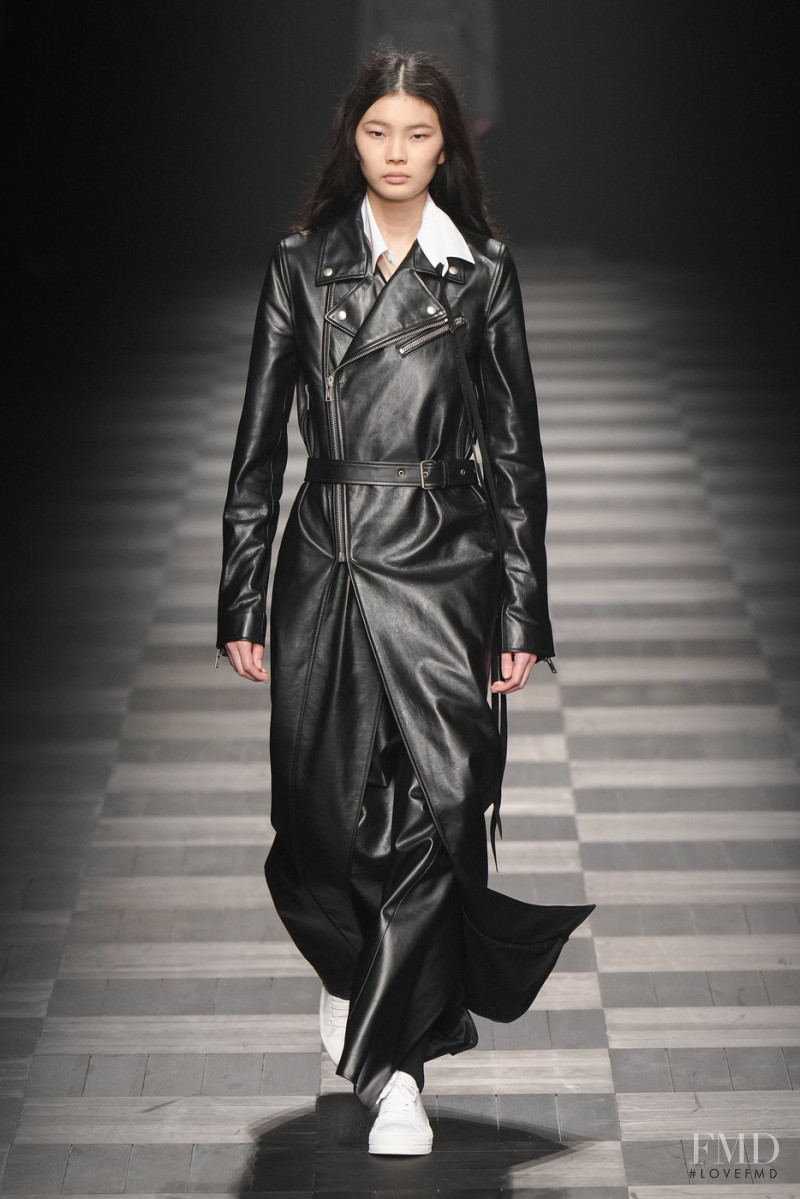 Ann Demeulemeester fashion show for Autumn/Winter 2022