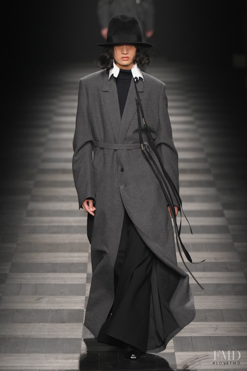 Ann Demeulemeester fashion show for Autumn/Winter 2022