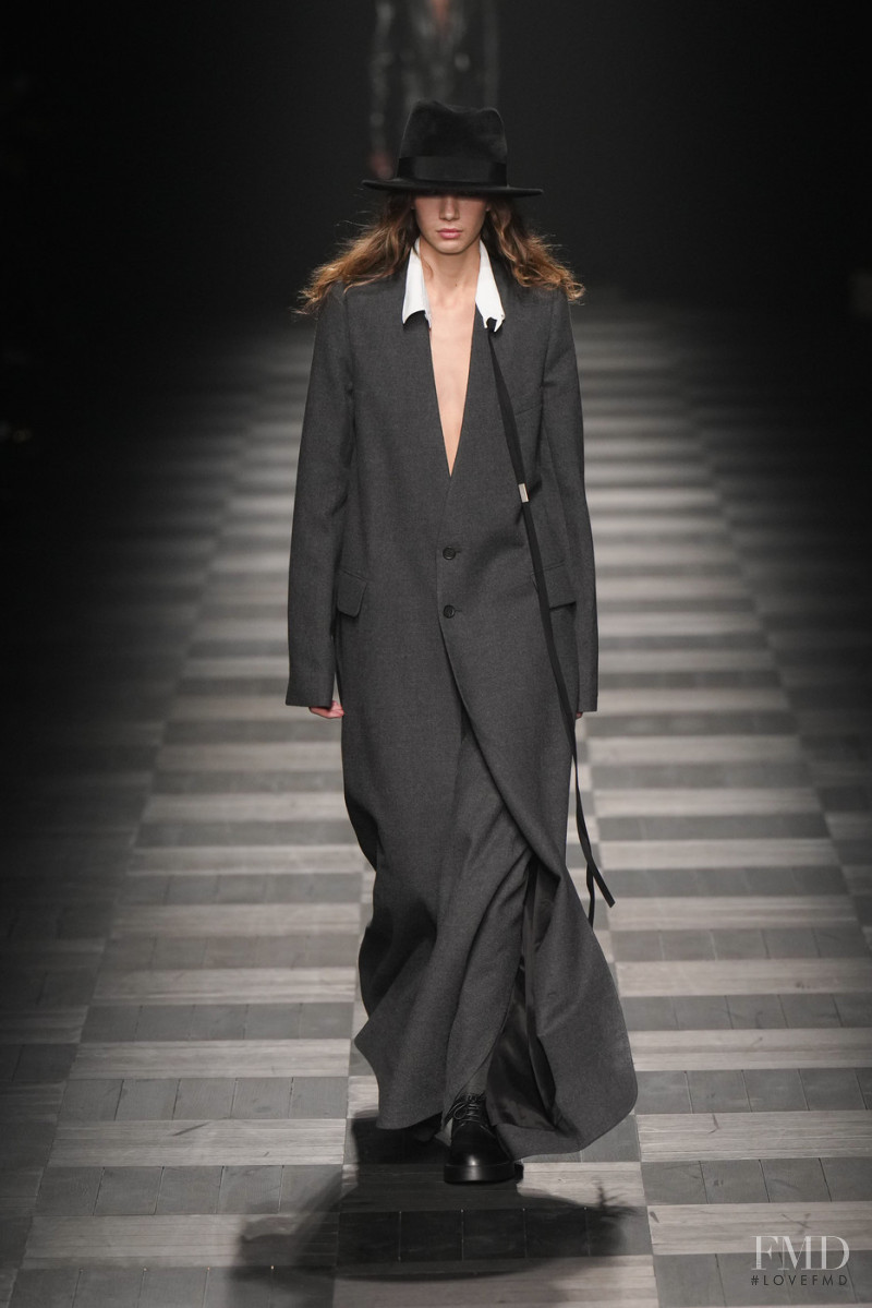 Ann Demeulemeester fashion show for Autumn/Winter 2022