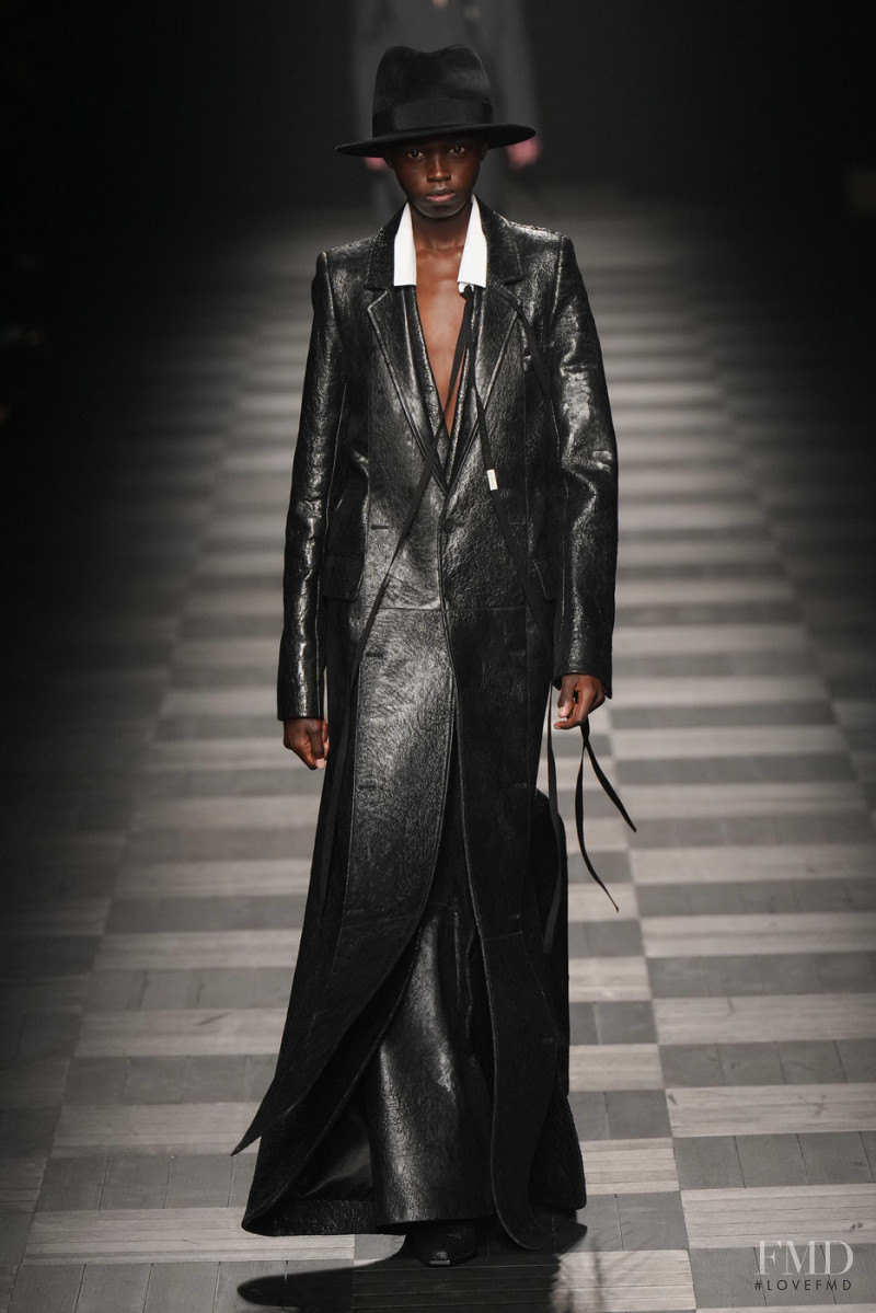 Ann Demeulemeester fashion show for Autumn/Winter 2022