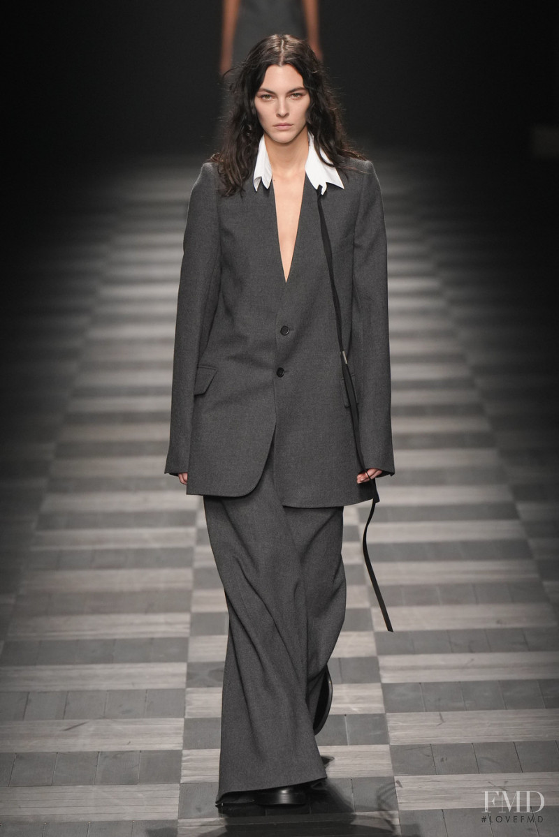 Ann Demeulemeester fashion show for Autumn/Winter 2022