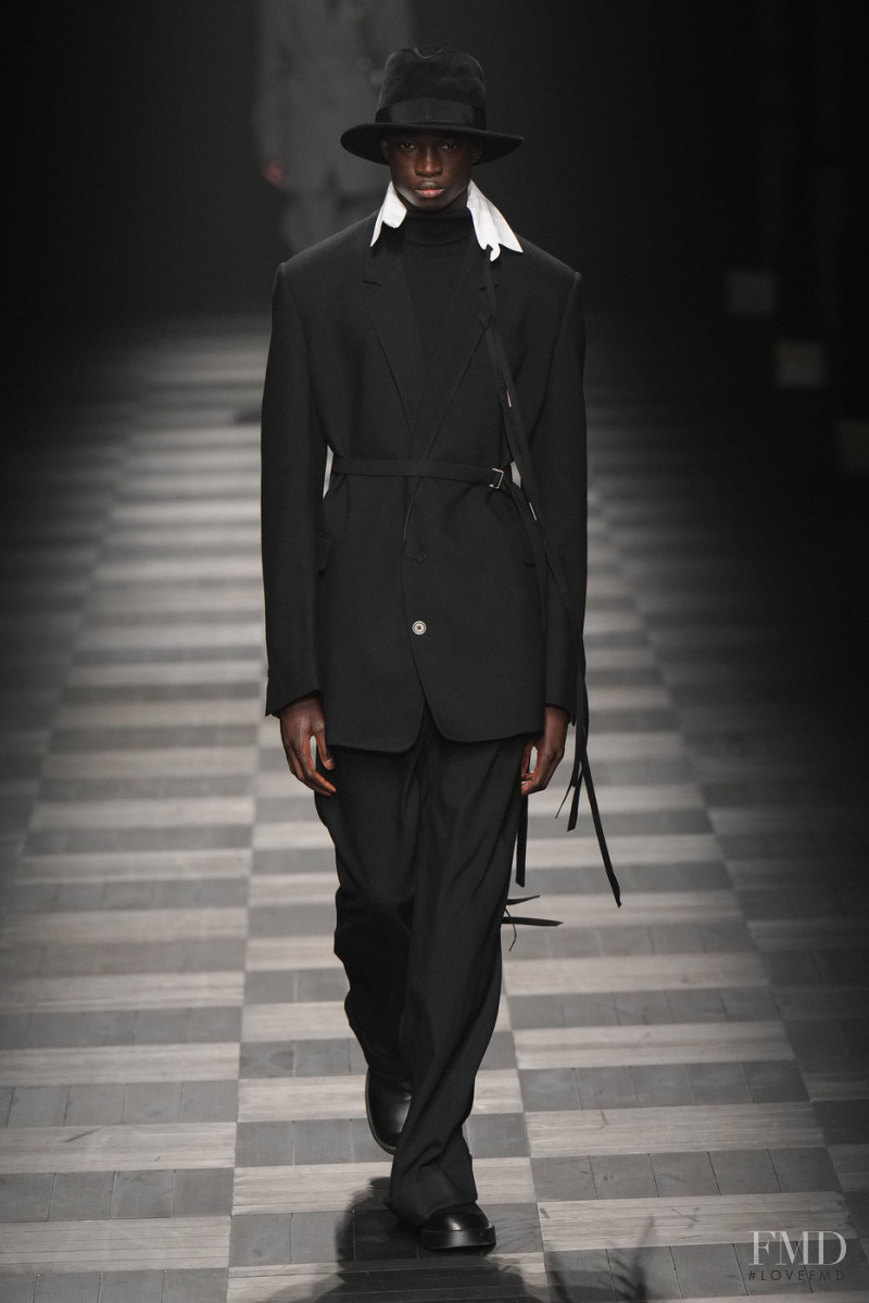 Ann Demeulemeester fashion show for Autumn/Winter 2022