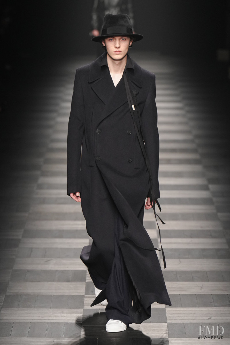 Ann Demeulemeester fashion show for Autumn/Winter 2022