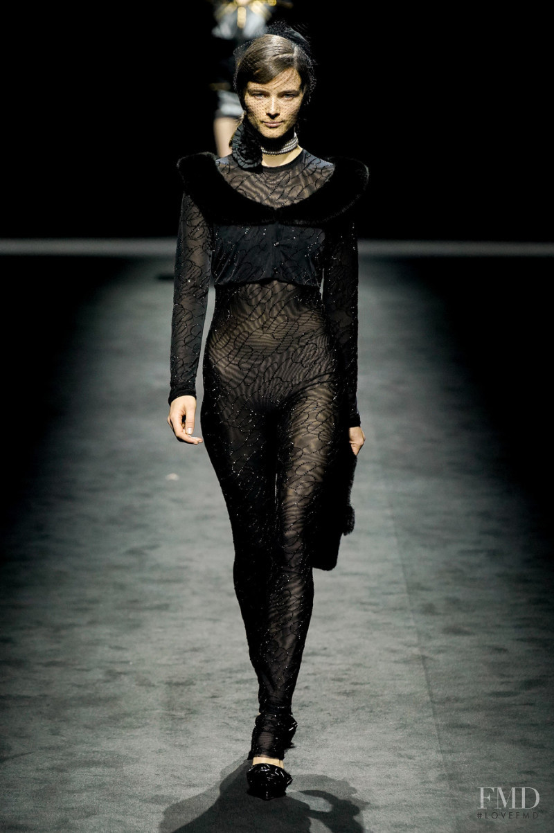 Anna de Rijk featured in  the Blumarine fashion show for Autumn/Winter 2022