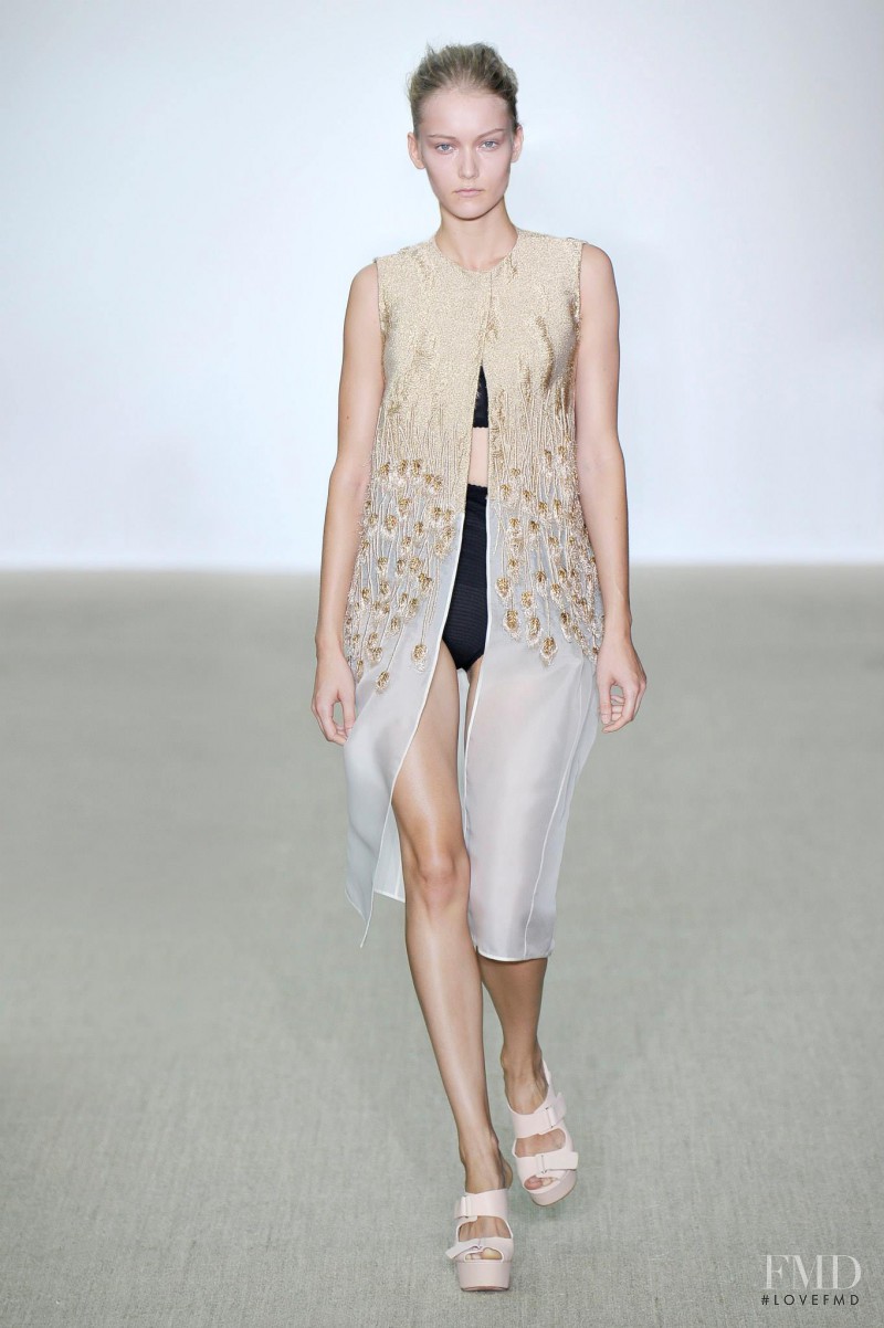 Katerina Ryabinkina featured in  the Giambattista Valli fashion show for Spring/Summer 2014