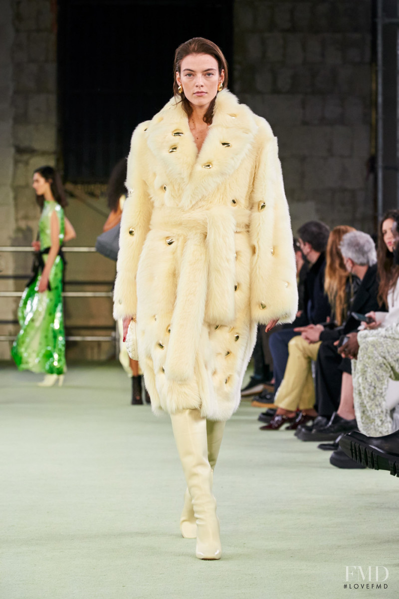 Beauise Ferwerda Bagmeyer featured in  the Bottega Veneta fashion show for Autumn/Winter 2022