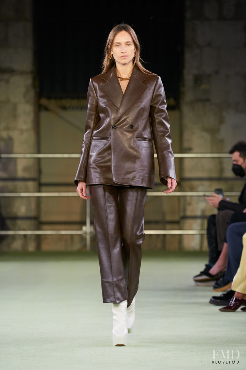 Simone van Werkhoven featured in  the Bottega Veneta fashion show for Autumn/Winter 2022