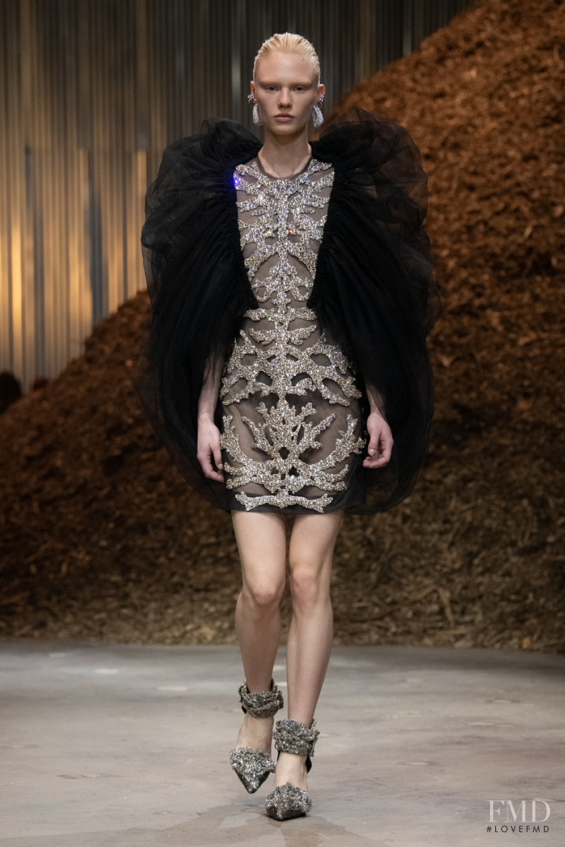 Alexander McQueen fashion show for Autumn/Winter 2022