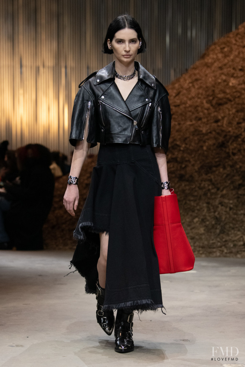 Alexander McQueen fashion show for Autumn/Winter 2022