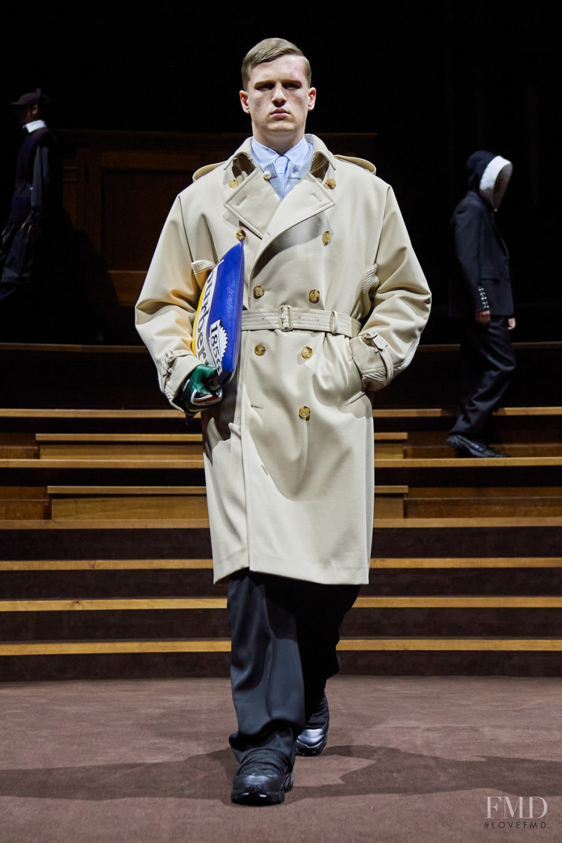 Burberry fashion show for Autumn/Winter 2022