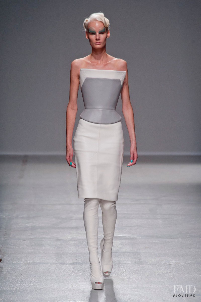 Irene Hiemstra featured in  the Gareth Pugh fashion show for Spring/Summer 2014