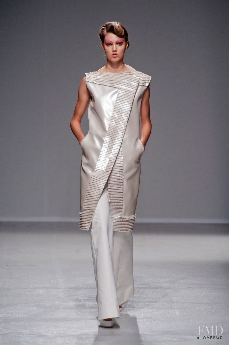 Lindsey Wixson featured in  the Gareth Pugh fashion show for Spring/Summer 2014