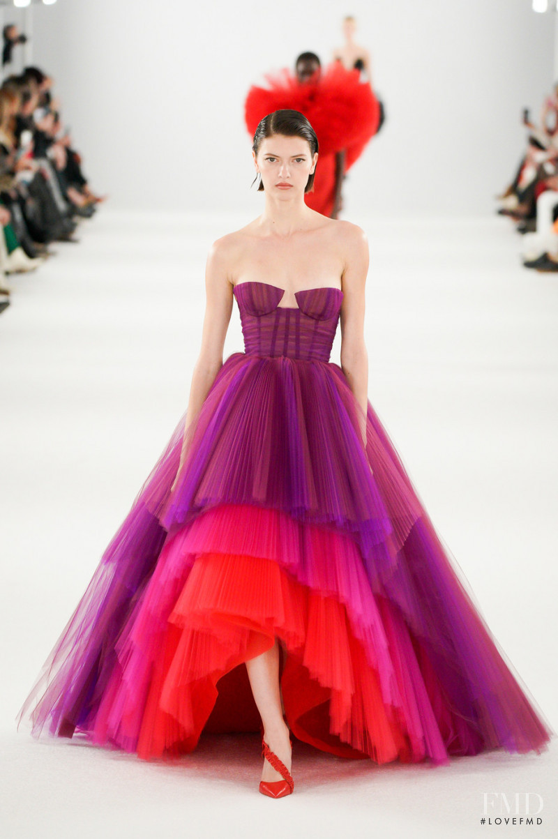 Valerie Scherzinger featured in  the Carolina Herrera fashion show for Autumn/Winter 2022