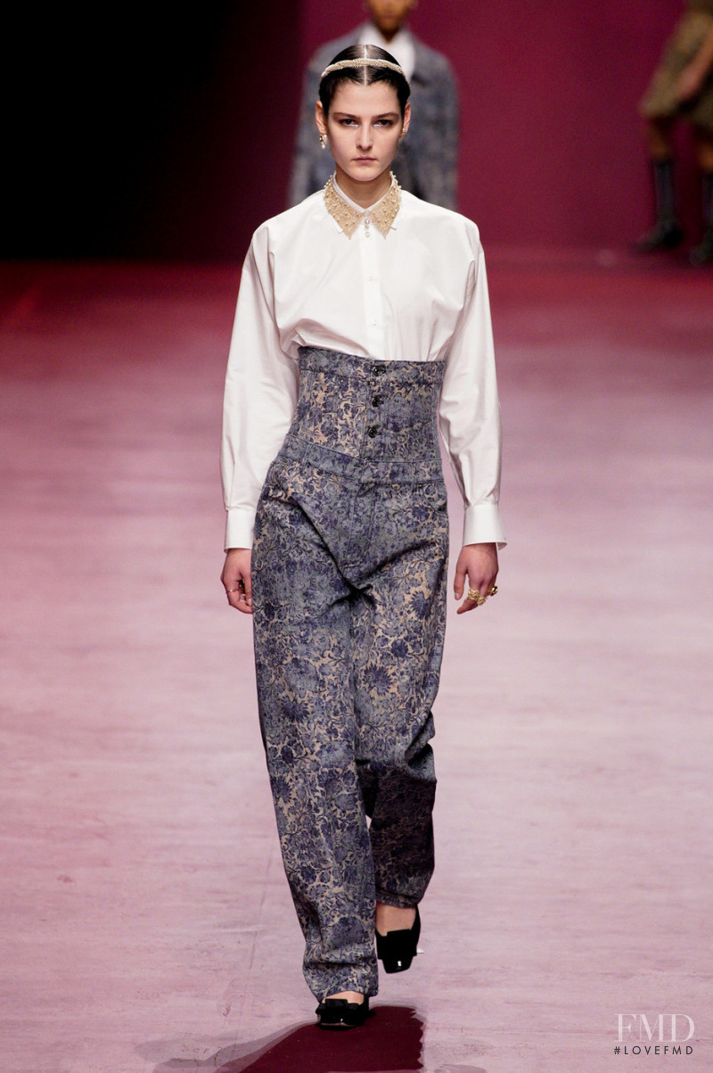 Effie Steinberg featured in  the Christian Dior fashion show for Autumn/Winter 2022