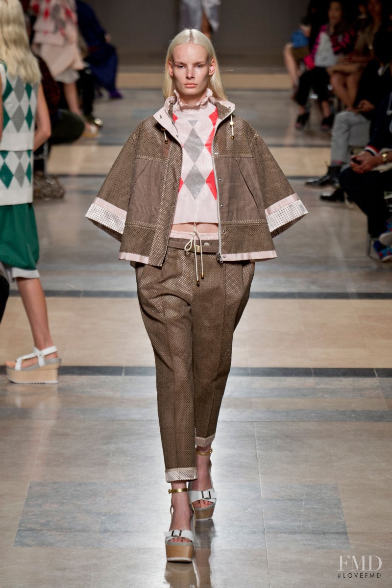 Irene Hiemstra featured in  the Sacai fashion show for Spring/Summer 2014
