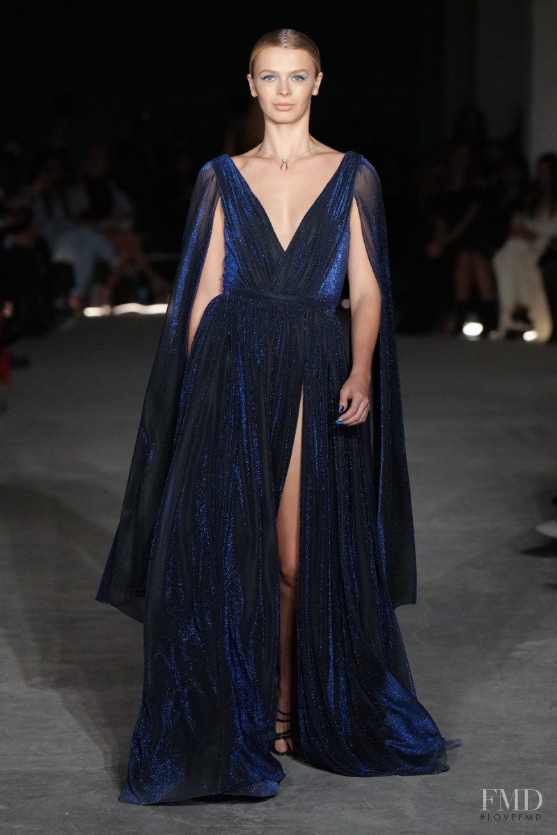 Kylie Vonnahme featured in  the Christian Siriano fashion show for Autumn/Winter 2022