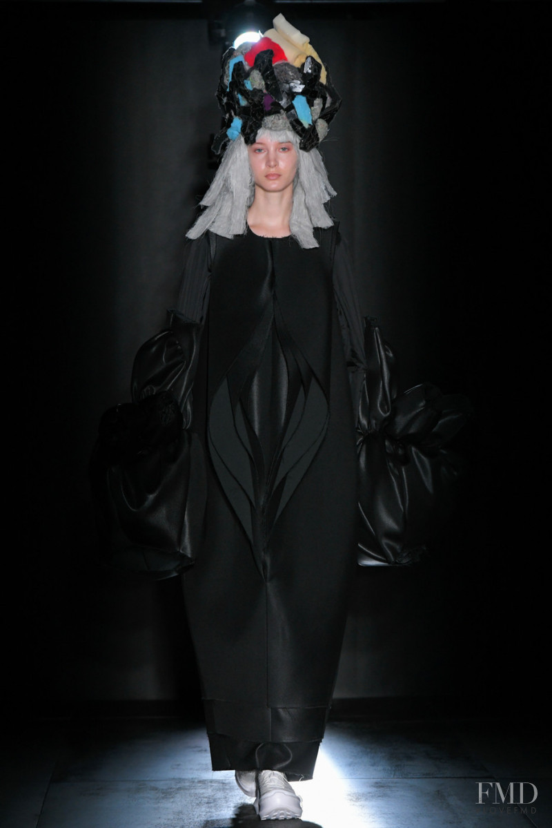 Comme Des Garcons fashion show for Autumn/Winter 2022