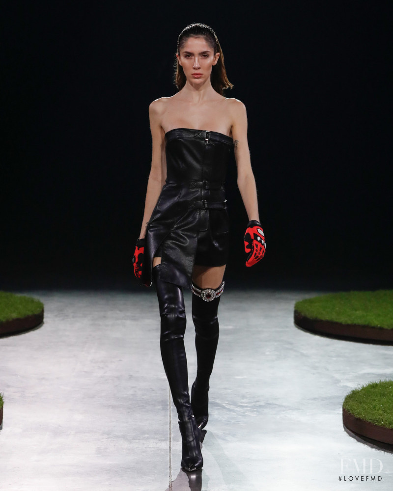 David Koma fashion show for Autumn/Winter 2022